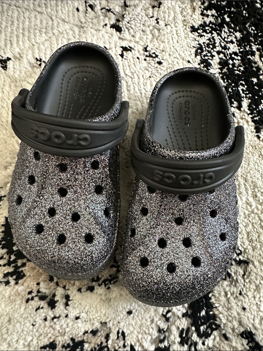 CROCS Kids Glitter Clog in Black